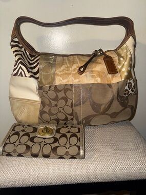 Coach Ergo Patchwork Hobo Shoulder Bag in Neutral/Beige with Matching Wallet